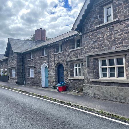 Yew Tree Cottage, 3 Bedroom, 4 Church Row Defynnog Devynock Экстерьер фото