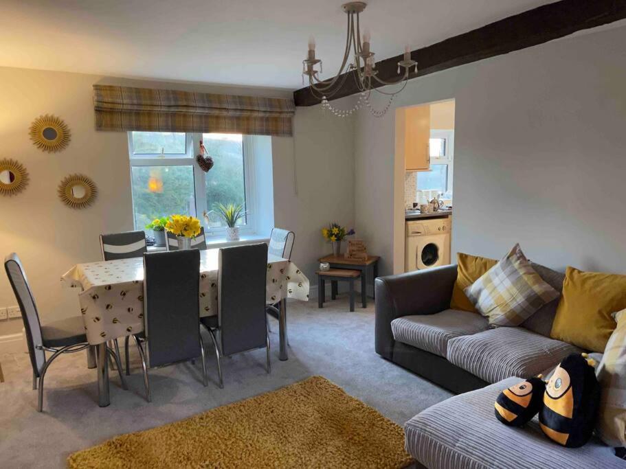 Yew Tree Cottage, 3 Bedroom, 4 Church Row Defynnog Devynock Экстерьер фото